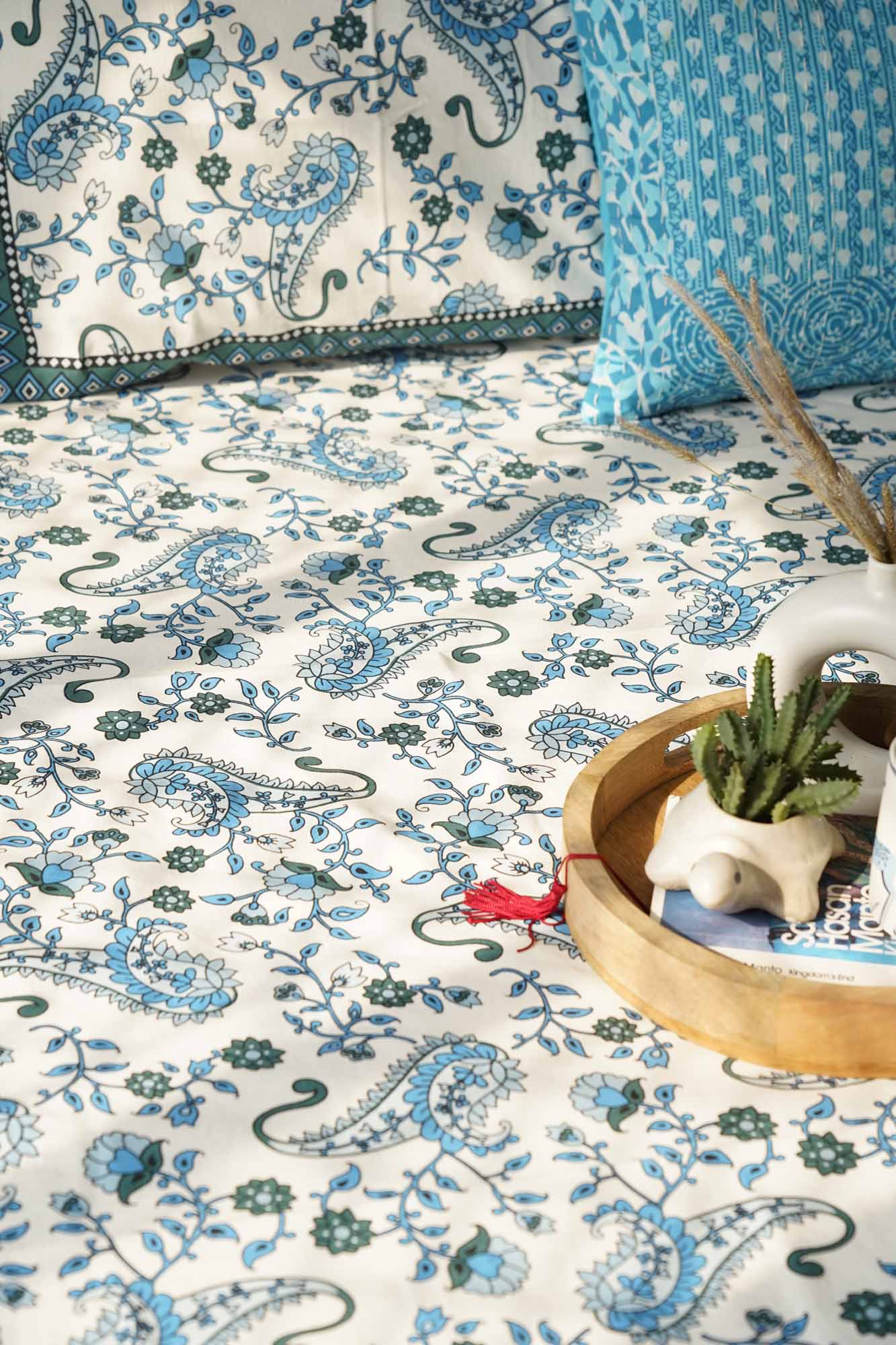DESERT BOTANICAL BLISS: LUXURIOUS ORGANIC COTTON CARDINAL PRUSSIAN BLUE BEDSHEETS INSPIRED BY NATURE’S SERENITY