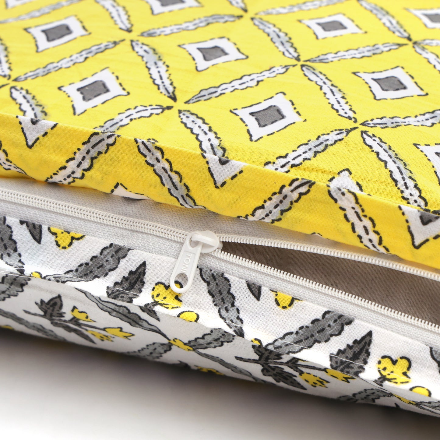 LUMINOUS YELLOW MATHEMATICAL ABSTRACT & SLATE HEU EMPIRE PLANT HAND BLOCK PATTERN ORGANIC COTTON ETHNIC BEDSHEET