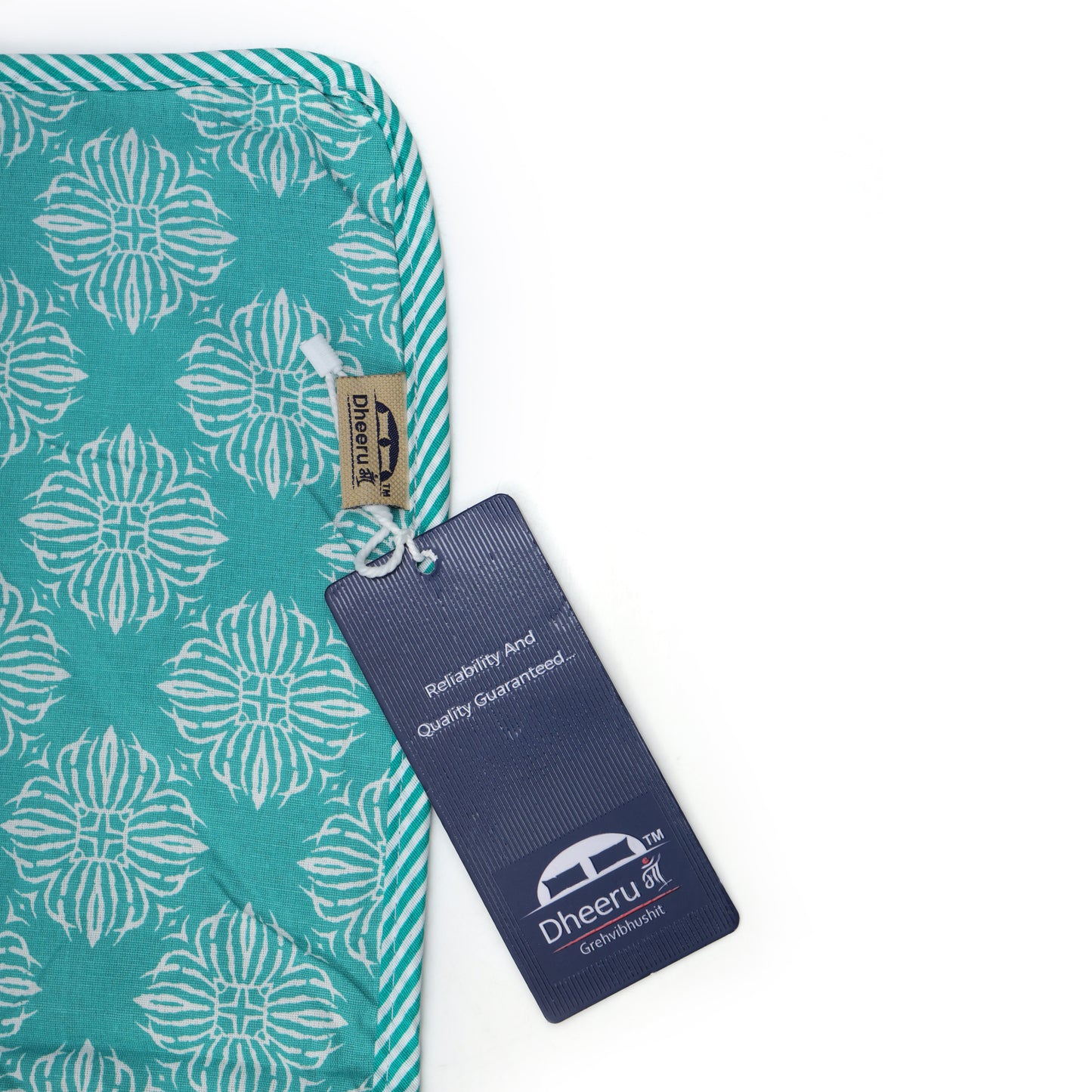 PREMIUM ORGANIC COTTON REVERSIBLE DOHAR - THREE-LAYERED SANGANERI AND GEOMETRIC PATTERN WITH TURQUOSE GREEN HUE AND INSULATING MICROFIBRE FOR ALL-WEATHER COMFORT