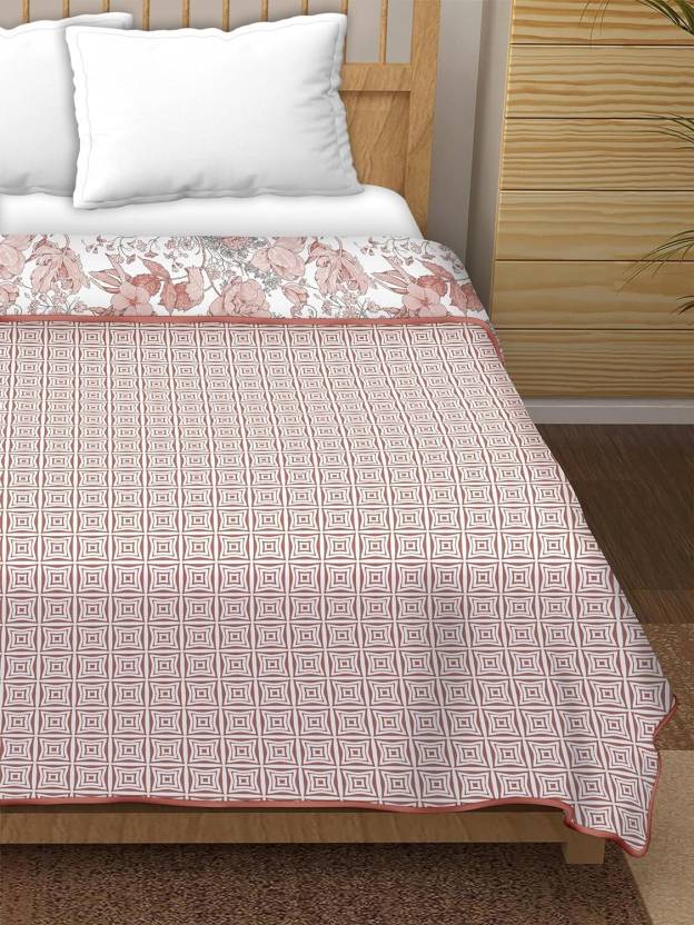 PREMIUM ORGANIC COTTON REVERSIBLE DOHAR - THREE-LAYERED BOTANICAL & GEOMETRIC PATTERN WITH SHIMMERING BLUSH AND INSULATING FALTEN FOR ALL-WEATHER COMFORT