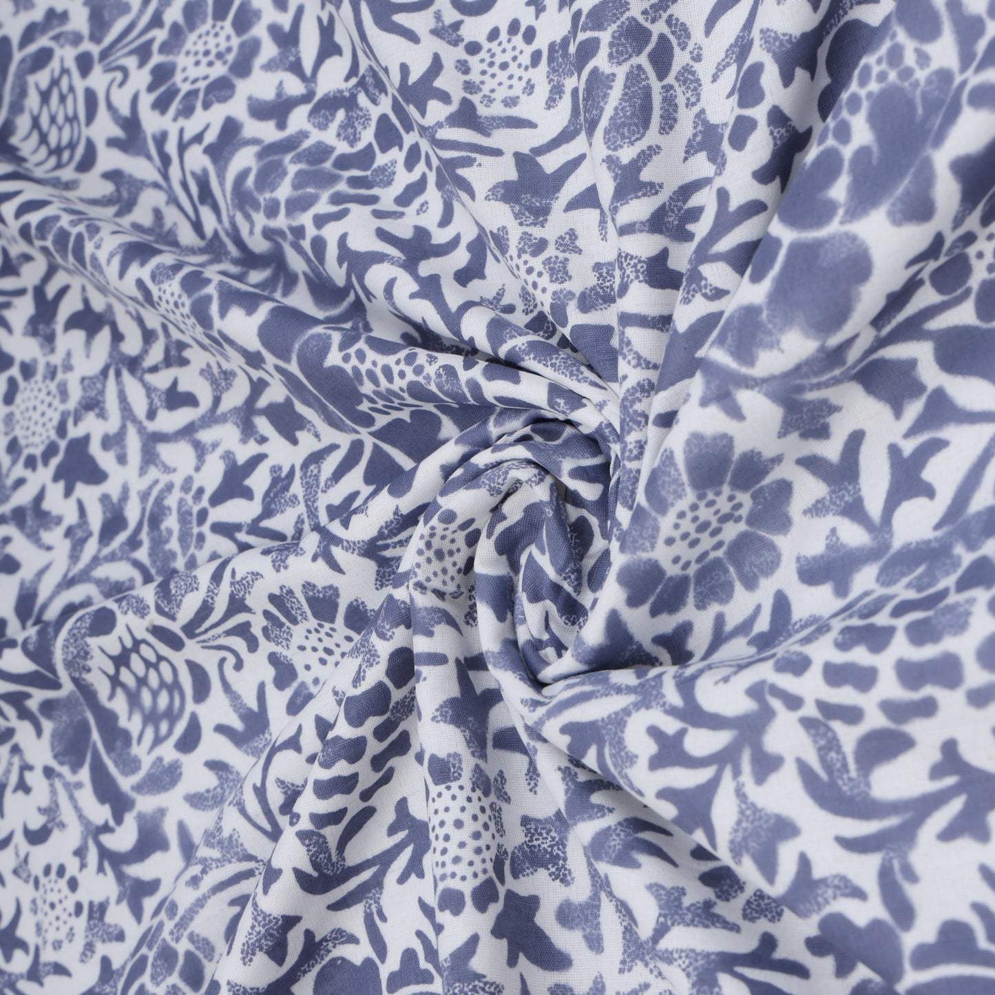 PREMIUM ORGANIC COTTON REVERSIBLE DOHAR - THREE-LAYERED BOTANICAL & GEOMETRIC PATTERN WITH PRUSSIAN BLUE HUE AND INSULATING FOR ALL-WEATHER COMFORT.