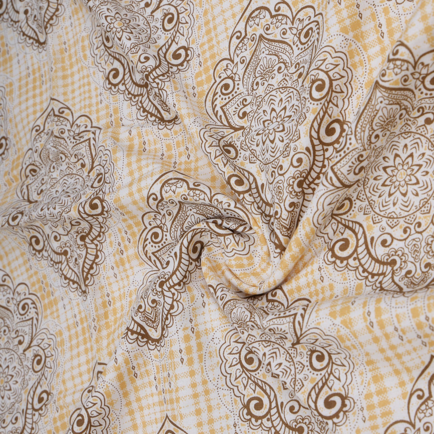 PREMIUM ORGANIC COTTON REVERSIBLE DOHAR - THREE-LAYERED SANGARENI & GEOMETRIC PATTERN WITH GOLDEN MAHOGANY IMPERIAL TOPAZ HUE AND INSULATING FOR ALL-WEATHER COMFORT.