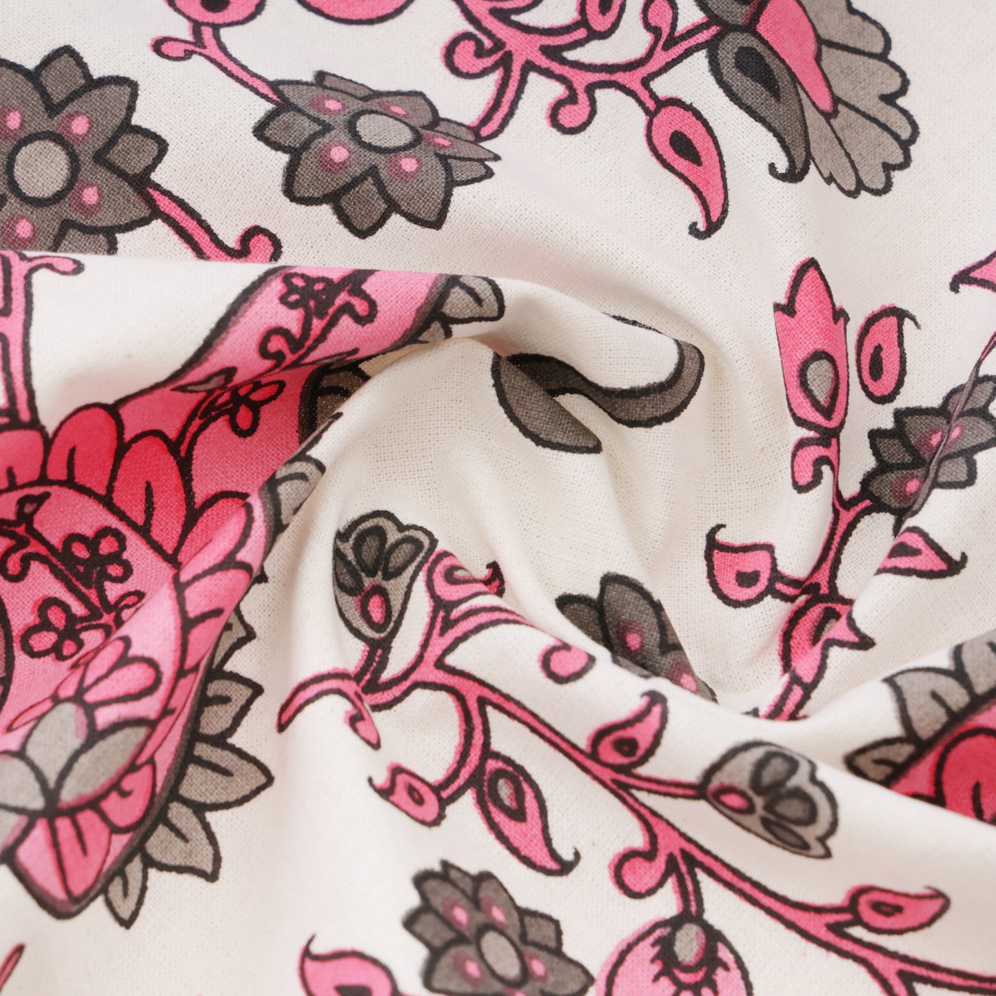DESERT BOTANICAL BLISS: LUXURIOUS ORGANIC COTTON CARDINAL RED BEDSHEETS INSPIRED BY NATURE’S SERENITY
