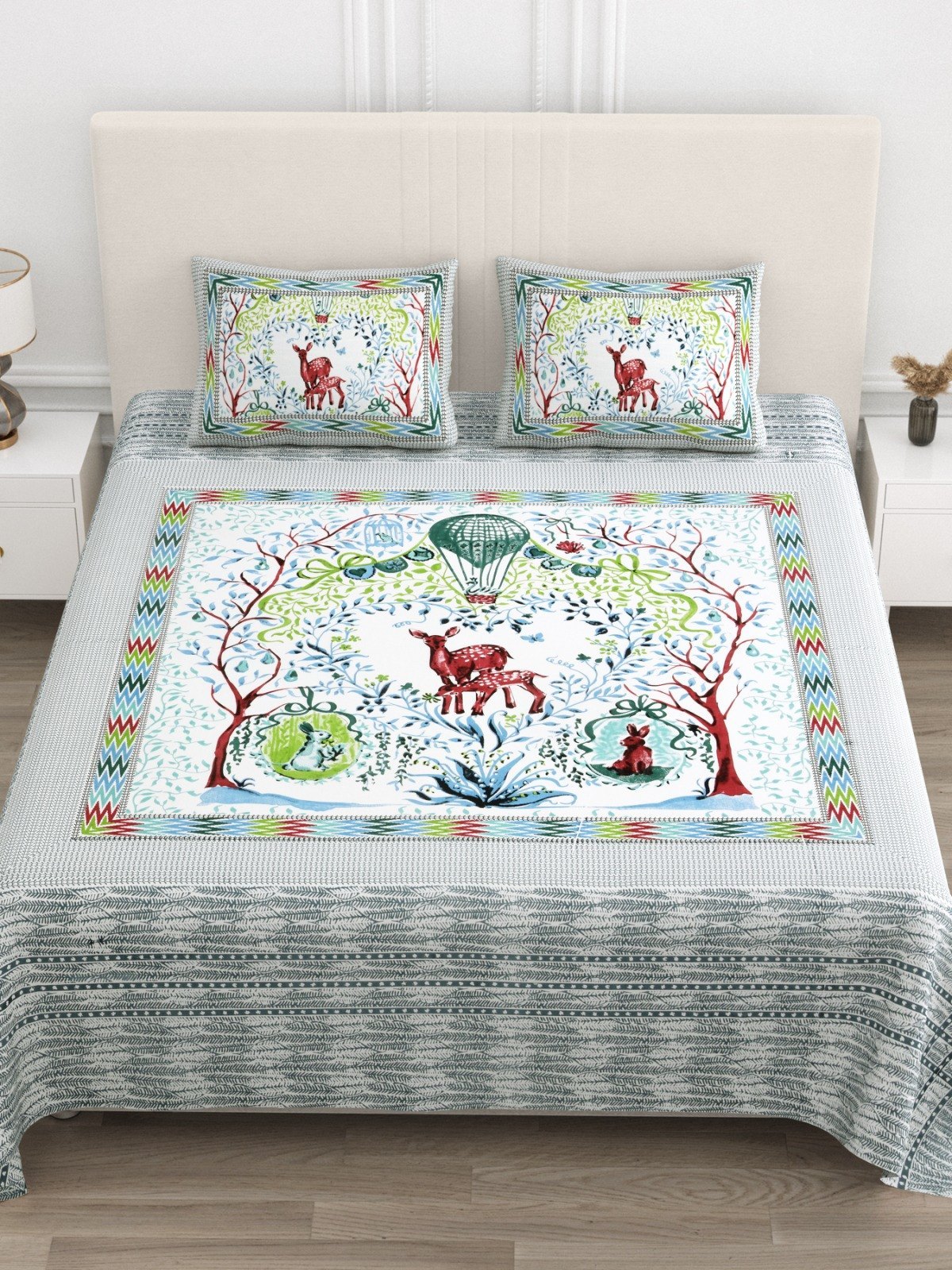 THIS LUXURIOUS, RAINFOREST NATURE THEMED PATTERN,  FEATURES A PRISTINE TITANIUM ASH ON PREMIUM COTTON BEDSHEET.