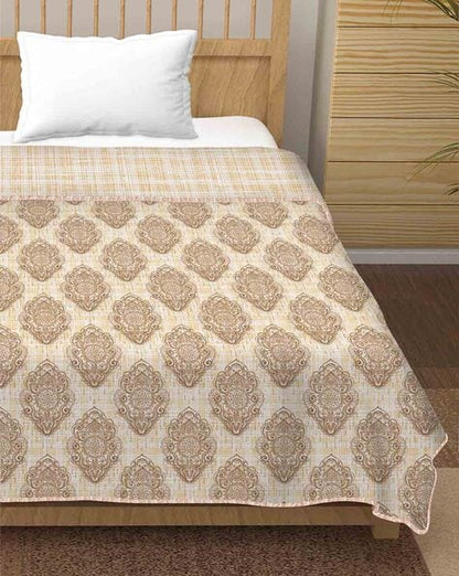 PREMIUM ORGANIC COTTON REVERSIBLE DOHAR - THREE-LAYERED SANGARENI & GEOMETRIC PATTERN WITH GOLDEN MAHOGANY IMPERIAL TOPAZ HUE AND INSULATING  FOR ALL-WEATHER COMFORT.